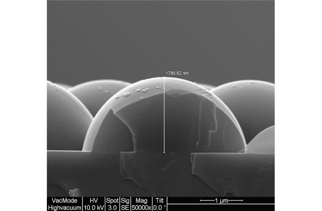 PSS*-паттернирование сапфировых подложек структурой из полусфер диаметром 3 мкм*(Patterned Sapphire Substrate – методика нанесения микроузора на подложки сапфира для последующей эпитаксии GaN)